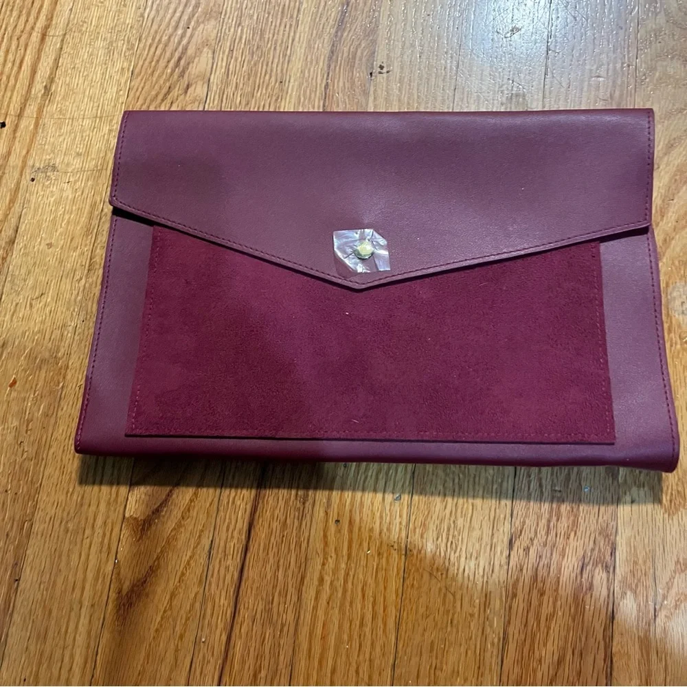 NWT Glass Ladder & Co Portfolio Clutch Burgundy Megan Portfolio Clutch